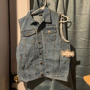 Friends vest